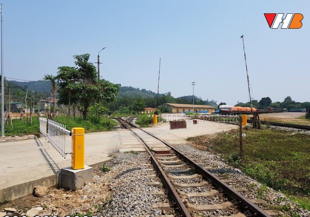 barie hàng rào, barie rào chắn đườg tàu