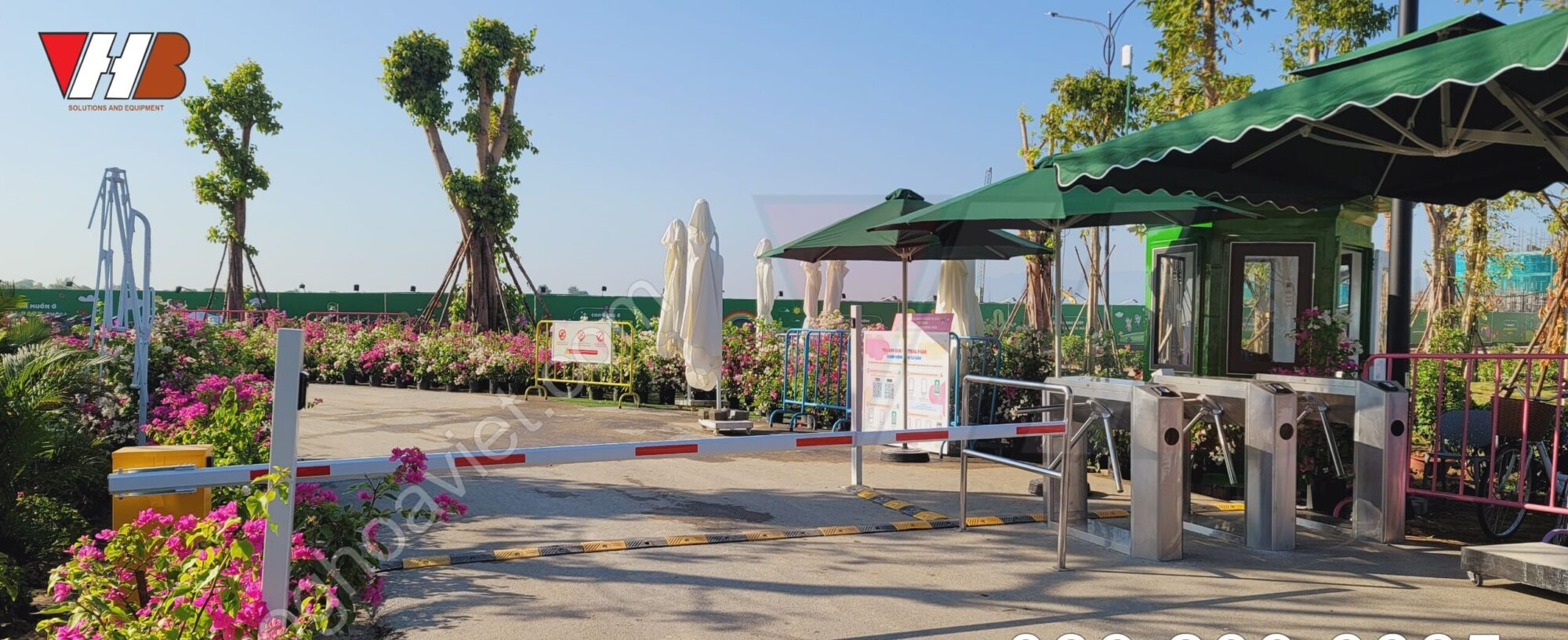 hệ thống kiểm soát ra vào khu nghỉ dưỡng tích hợp Qrcode