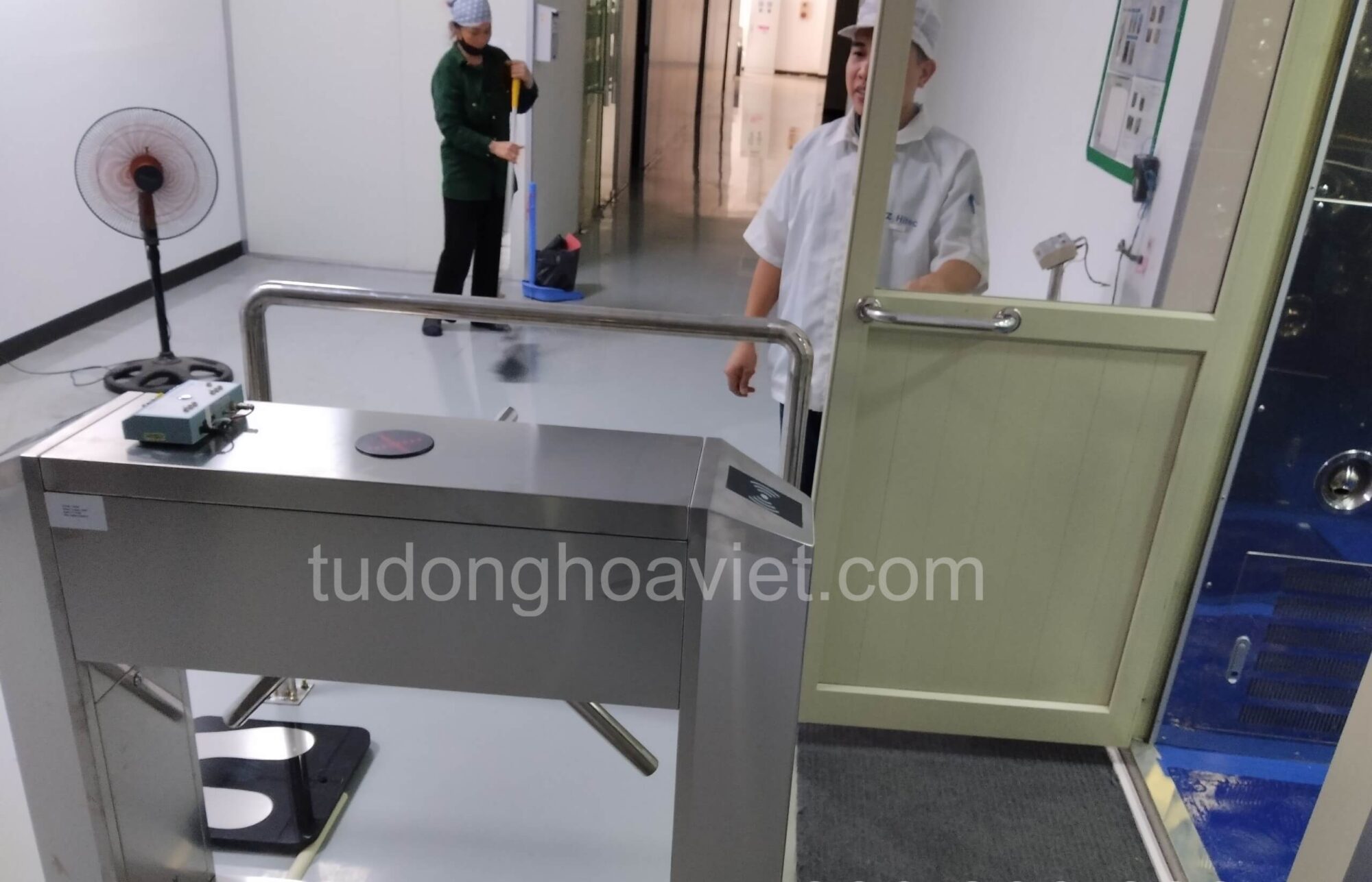 hệ thống kiểm soát tĩnh điện nhà máy