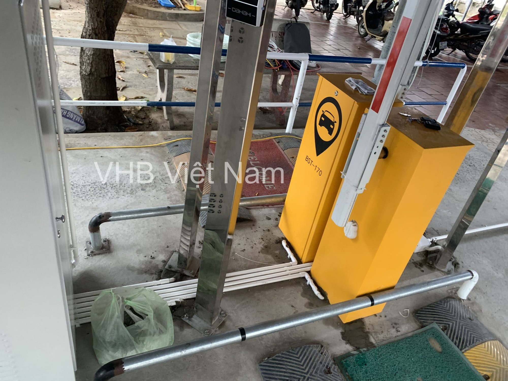 Barrier tự động cho bãi xe