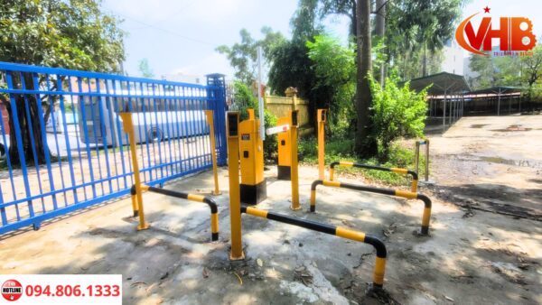 Bộ Điều Khiển Trung Tâm Cho Barrier của hệ thống quản lý bãi xe