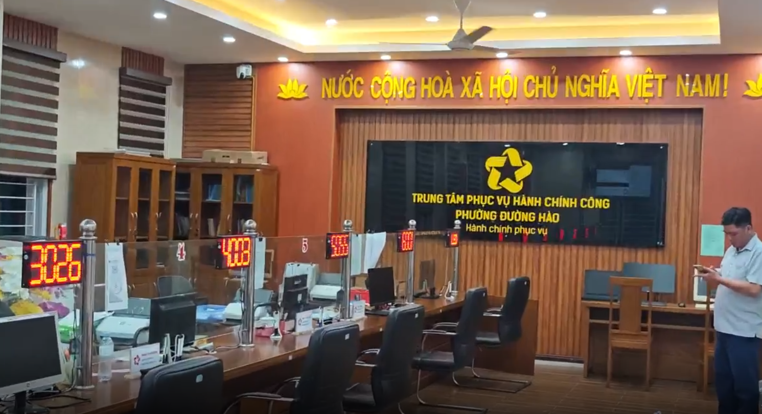 Hệ thống lấy số trung tâm hành chính công phường Đường Hào