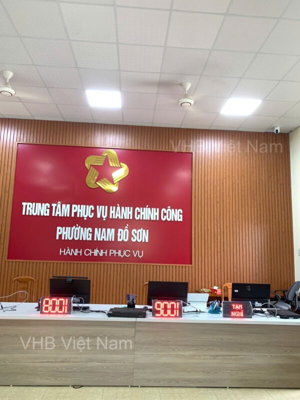 bảng led hiển thị số thứ tự đặt tại quầy dịch vụ