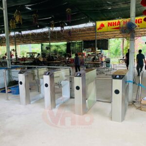 PHẦN MỀM BÁN VÉ BỂ BƠI QUA QRCODE 5 Cổng cửa kiểm soát vé tại Khu du lịch sinh thái nhà tôi - Phú Thọ