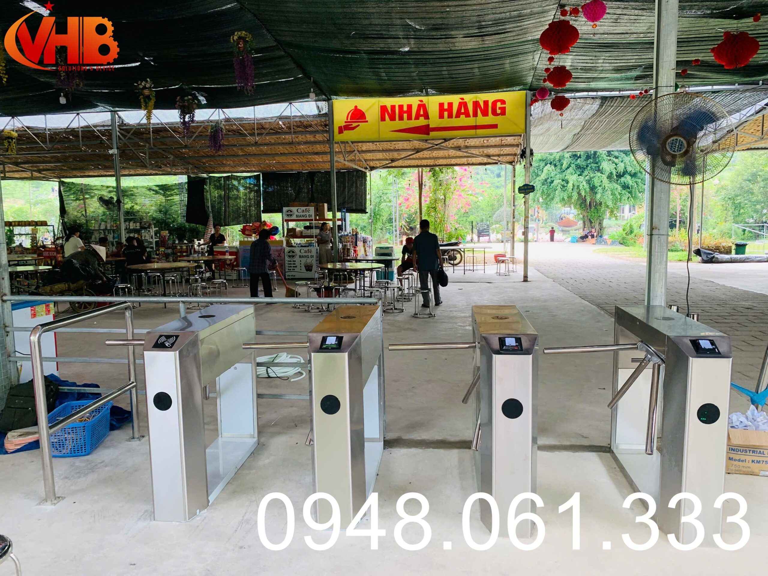 PHẦN MỀM BÁN VÉ BỂ BƠI BẰNG QR CODE – GIẢI PHÁP QUẢN LÝ MINH BẠCH VÀ TỰ ĐỘNG HÓA 1 Hệ thống quản lý soát vé khu vui chơi tại Phú Thọ