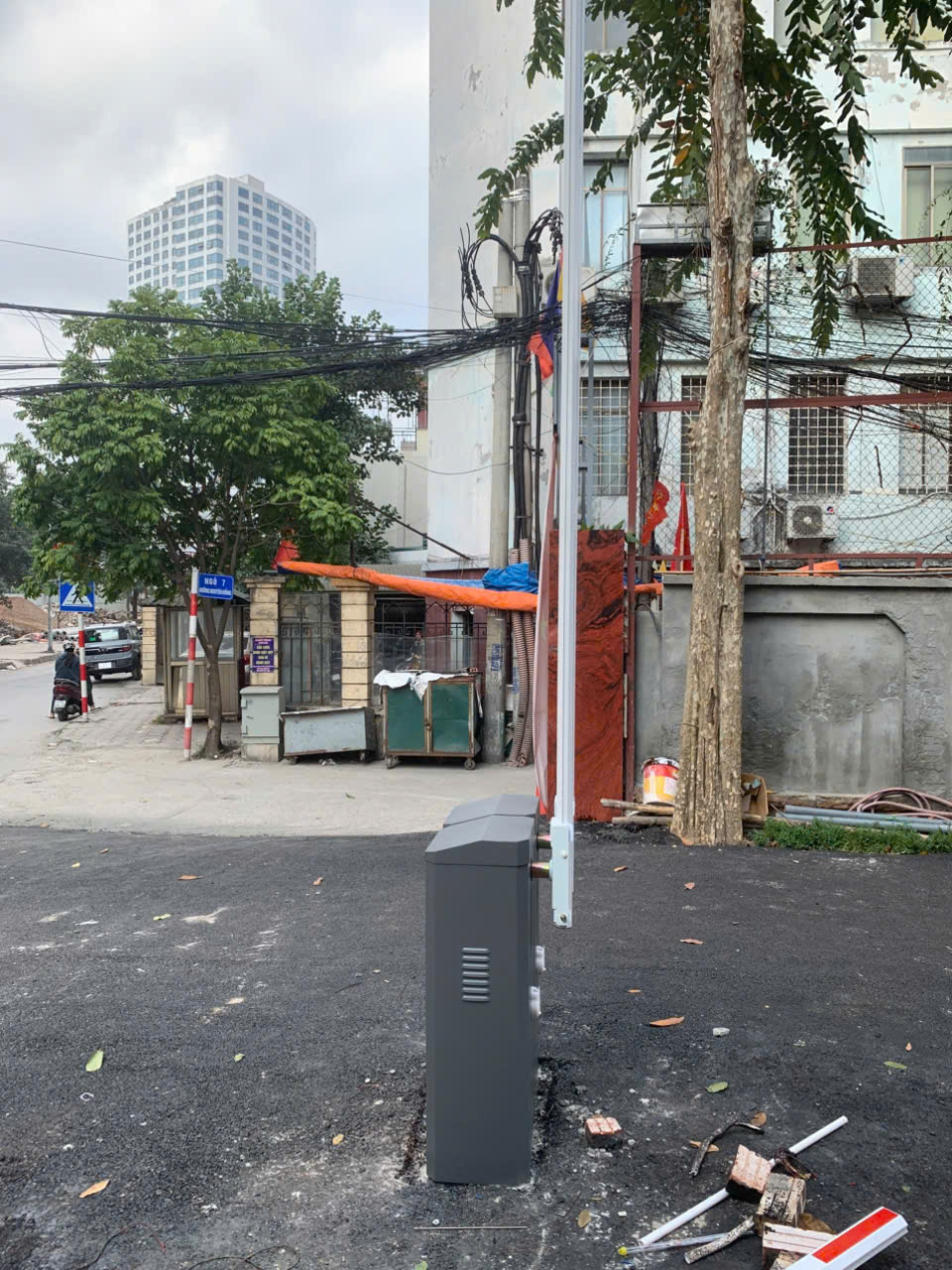 Barie tự động tại trung tâm thương mại tại Hà Nội 