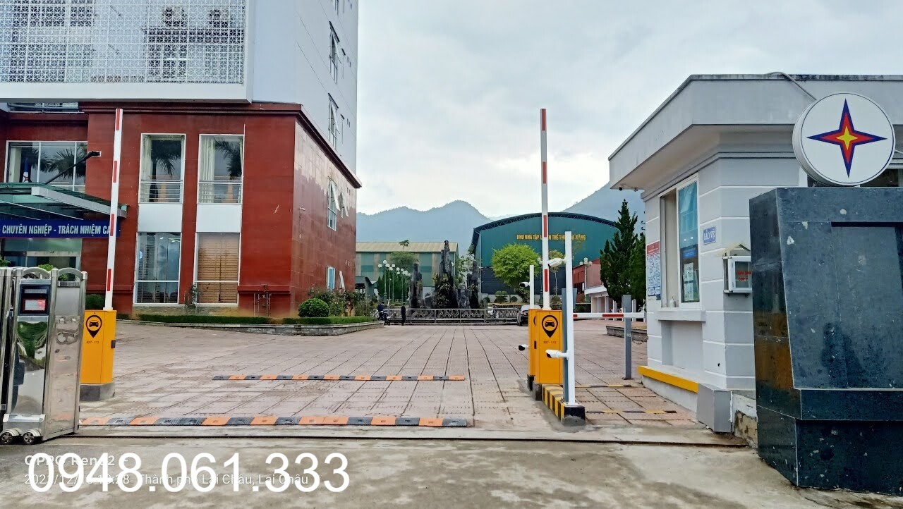 Barie tự động cho hệ thống quản lý bãi xe