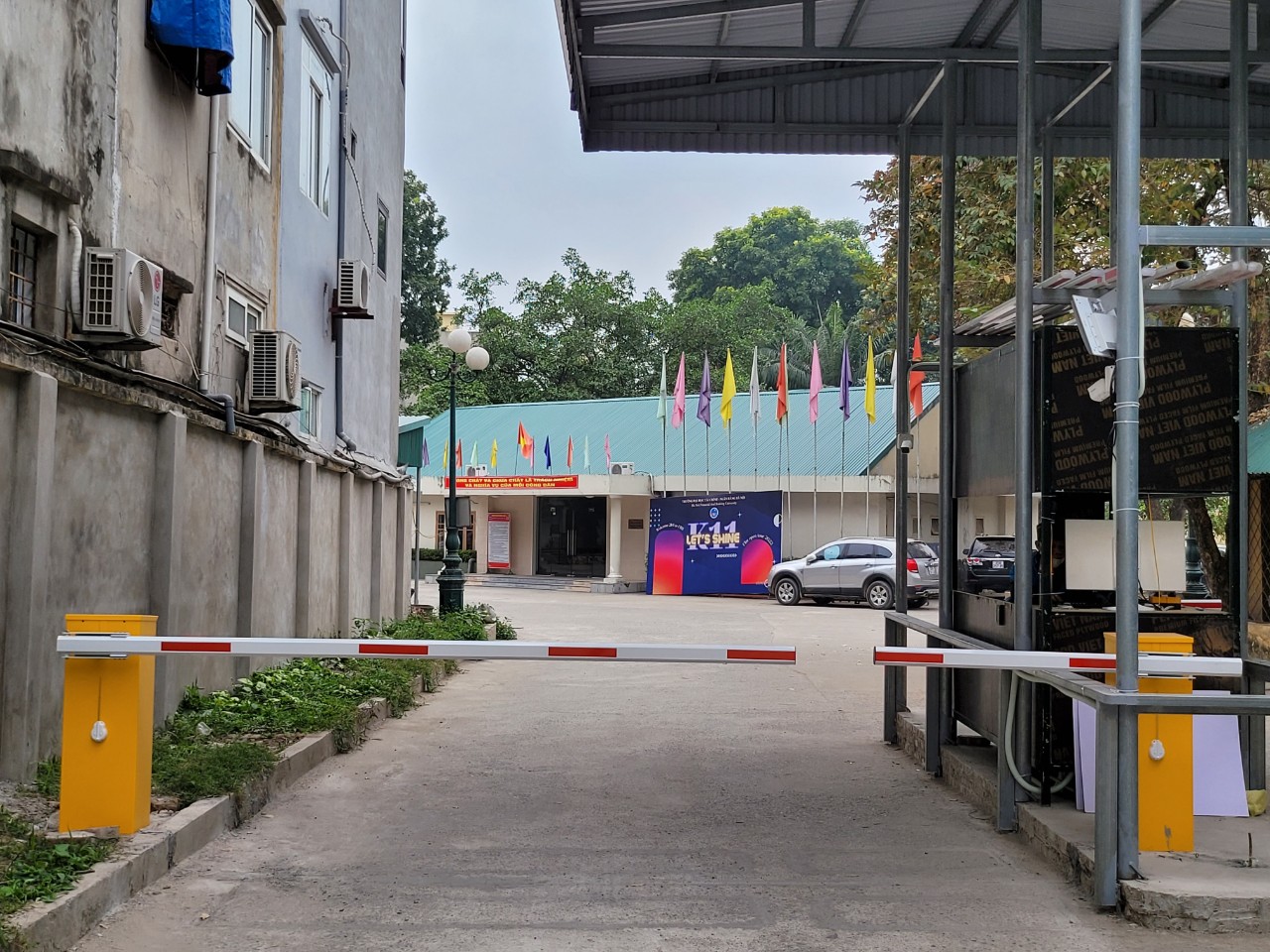 Quản Lý Phương Tiện Ra Vào – Giải Pháp Kiểm Soát Xe Hiện Đại 1 Quản Lý Phương Tiện Ra Vào – Giải Pháp Kiểm Soát Xe Hiện Đại