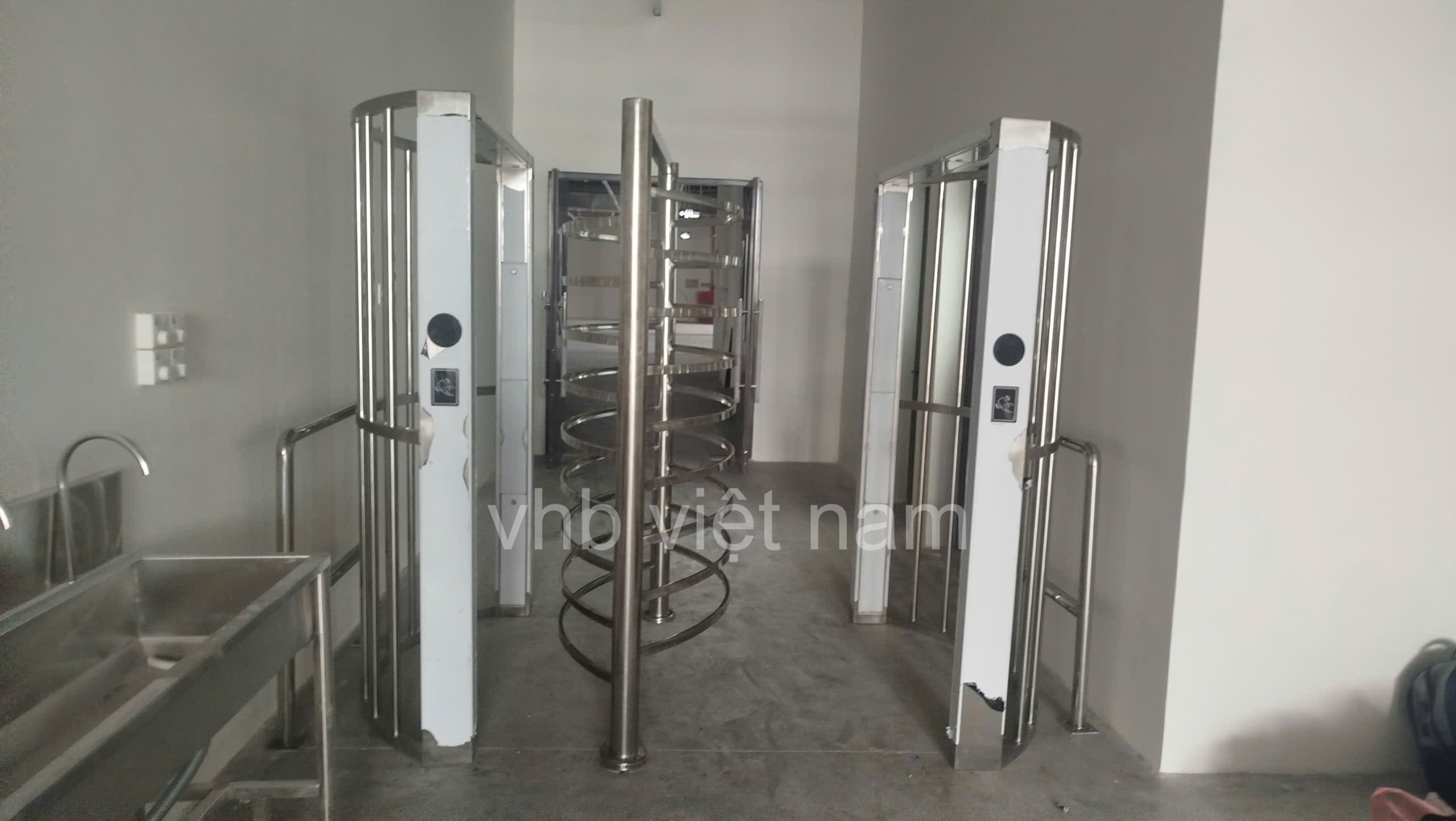 Triển khai lắp đặt cổng kiểm soát tại nhà máy tại Bắc Ninh